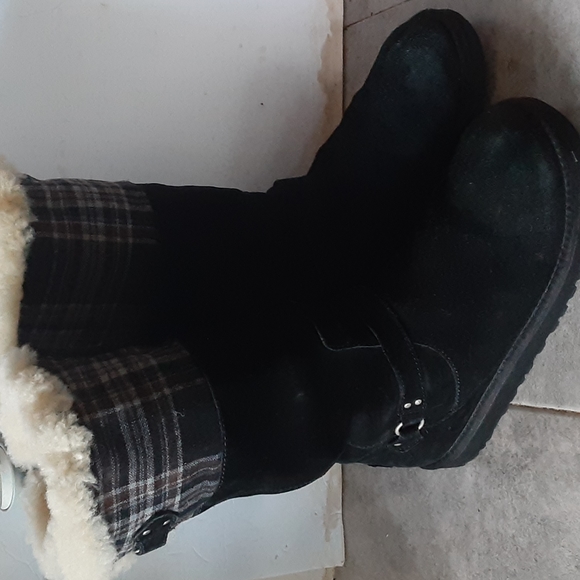 UGG  boots  size  6 women - Picture 2 of 5
